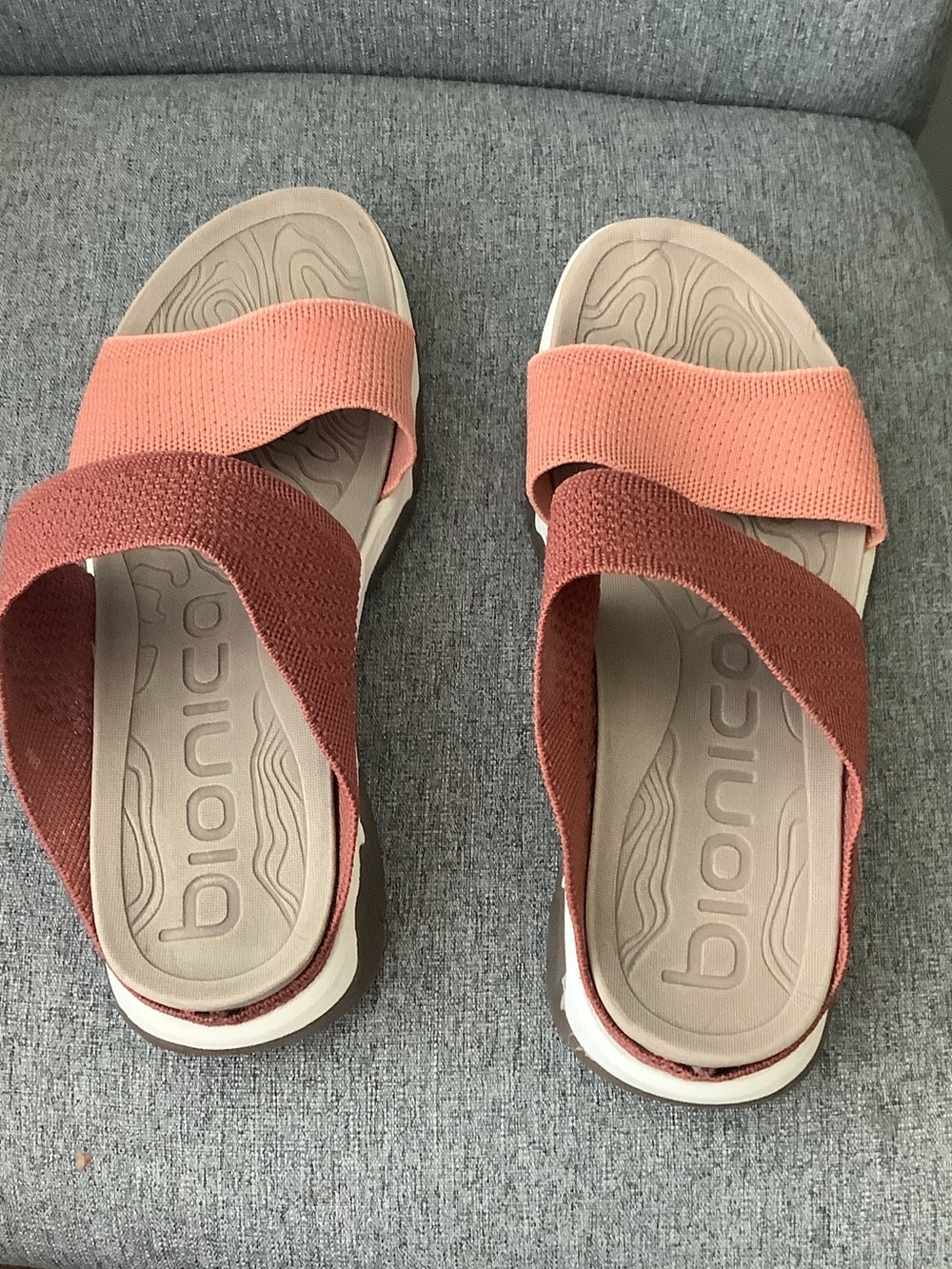 Bionica Women's Nila’s Two-Tone Coral and Peach Woven Slide Sandals
